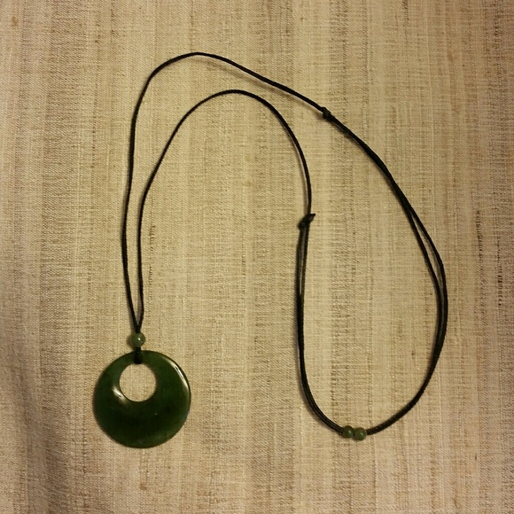 Nephrite Jade Circle Pendent - Picture 1 of 3